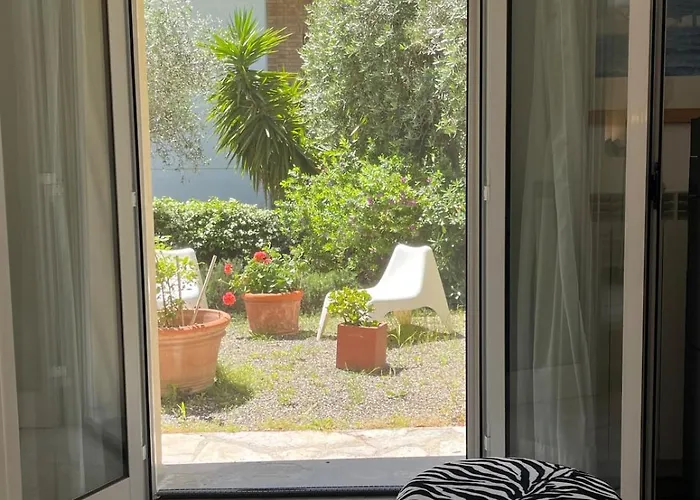 Centrally Located Two-room In Castiglioncello Appartement Rome